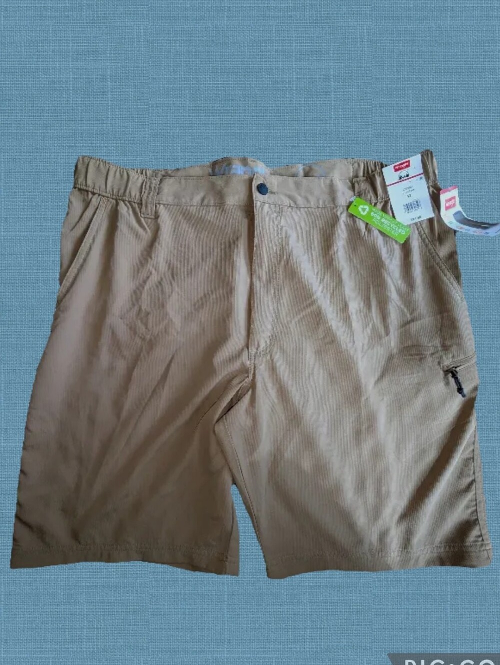 NWT Casual Performance Active Tan Shorts - Lightweight Summer Wear, Size 42